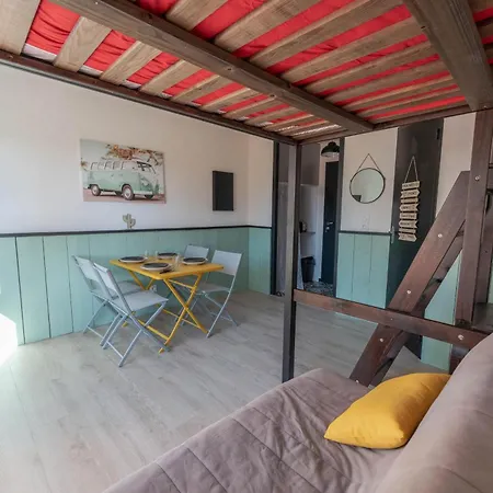 Avec Parking - Futuroscope - 1 A 4 Personnes *